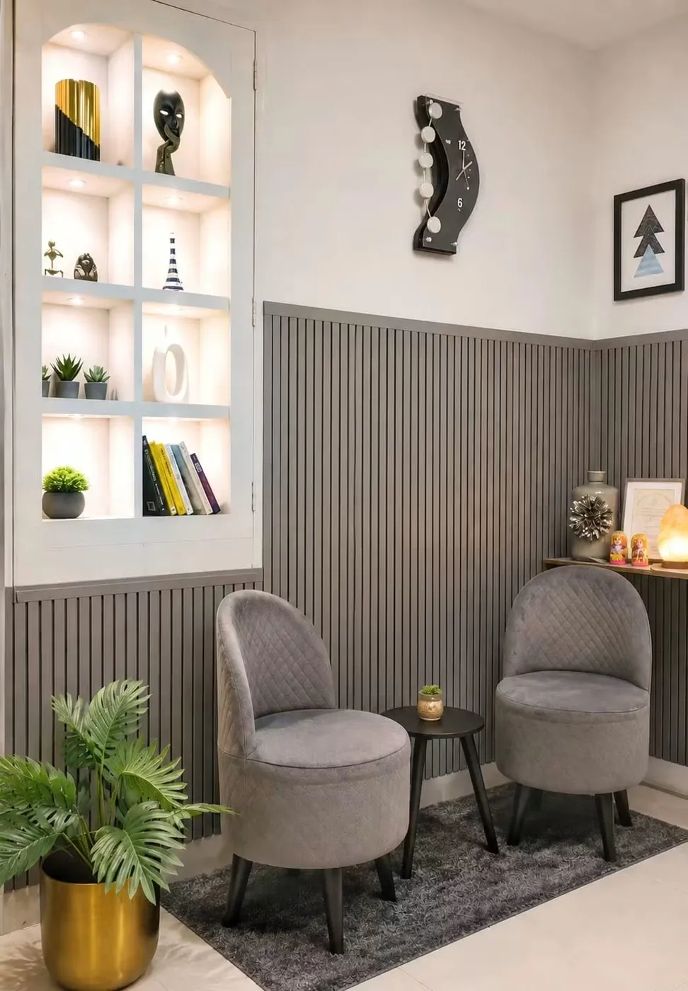 Reading corner – Healing Touch Dental, Sector 45 Gurgaon